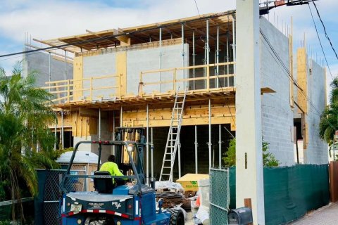 Casa en venta en Pompano Beach, Florida, 5 dormitorios № 1999809 - foto 5