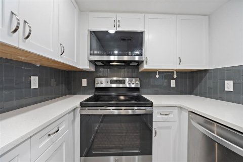 Купить кондоминиум в Тампа, Флорида 7 комнат, 122.63м2, № 2150772 - фото 6