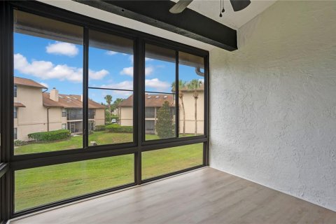 Townhouse in Orlando, Florida 2 bedrooms, 99.41 sq.m. № 2323221 - photo 25