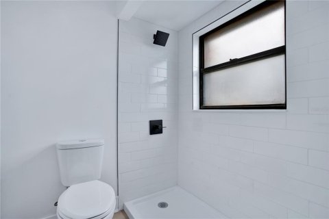 Townhouse in Orlando, Florida 2 bedrooms, 99.41 sq.m. № 2323221 - photo 23