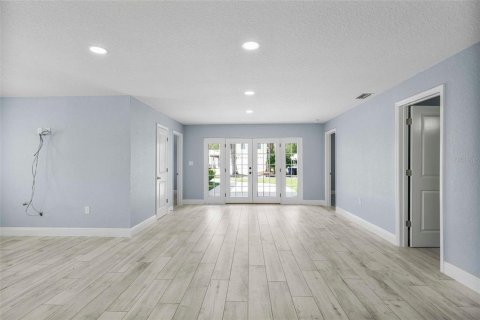 House in Crystal River, Florida 3 bedrooms, 227.24 sq.m. № 1866312 - photo 27