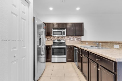 Adosado en venta en Homestead, Florida, 3 dormitorios, 130.25 m2 № 2017872 - foto 8