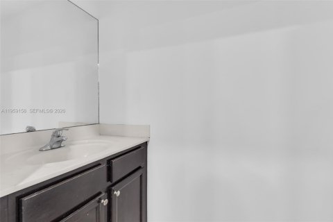 Adosado en venta en Homestead, Florida, 3 dormitorios, 130.25 m2 № 2017872 - foto 25