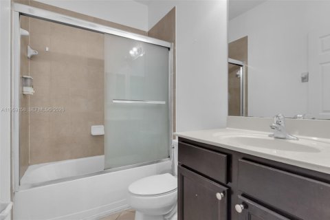 Adosado en venta en Homestead, Florida, 3 dormitorios, 130.25 m2 № 2017872 - foto 19