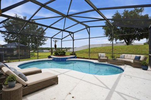 House in Davenport, Florida 3 bedrooms, 140.84 sq.m. № 2208018 - photo 3