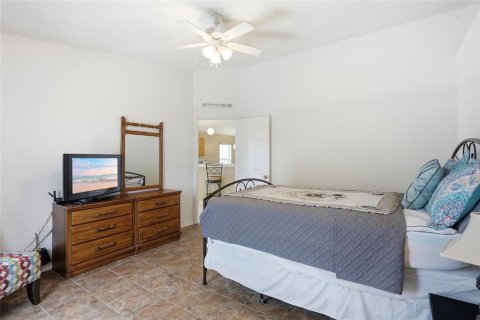 House in Davenport, Florida 3 bedrooms, 140.84 sq.m. № 2208018 - photo 21