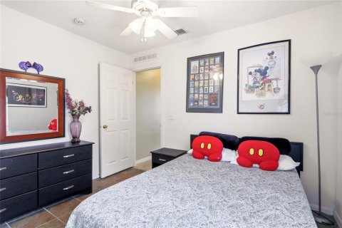 House in Davenport, Florida 3 bedrooms, 140.84 sq.m. № 2208018 - photo 30