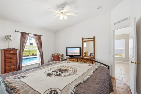 House in Davenport, Florida 3 bedrooms, 140.84 sq.m. № 2208018 - photo 20