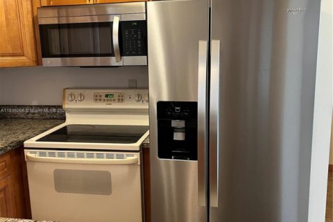 Condominio en venta en Miami, Florida, 2 dormitorios, 76.83 m2 № 1745781 - foto 5