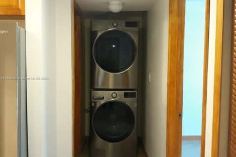 Condominio en venta en Miami, Florida, 2 dormitorios, 76.83 m2 № 1745781 - foto 8