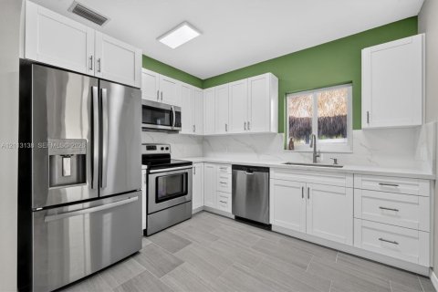 Villa ou maison à louer à Key Largo, Floride: 2 chambres, 111.2 m2 № 2433893 - photo 18