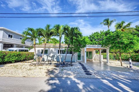 Villa ou maison à louer à Key Largo, Floride: 2 chambres, 111.2 m2 № 2433893 - photo 5