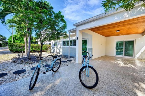 Villa ou maison à louer à Key Largo, Floride: 2 chambres, 111.2 m2 № 2433893 - photo 11