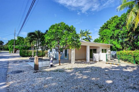 Villa ou maison à louer à Key Largo, Floride: 2 chambres, 111.2 m2 № 2433893 - photo 7