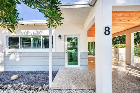 Villa ou maison à louer à Key Largo, Floride: 2 chambres, 111.2 m2 № 2433893 - photo 2