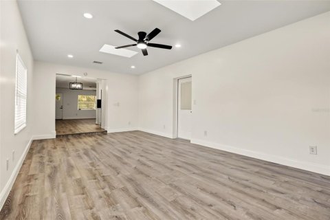 Villa ou maison à vendre à Melbourne, Floride: 4 chambres, 183.39 m2 № 2413770 - photo 21