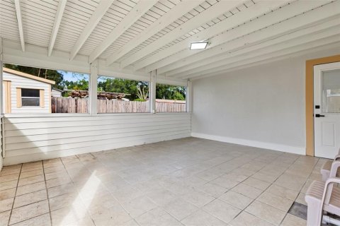 Villa ou maison à vendre à Melbourne, Floride: 4 chambres, 183.39 m2 № 2413770 - photo 18