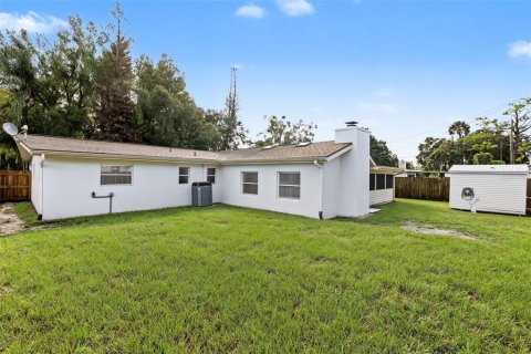 Villa ou maison à vendre à Melbourne, Floride: 4 chambres, 183.39 m2 № 2413770 - photo 16