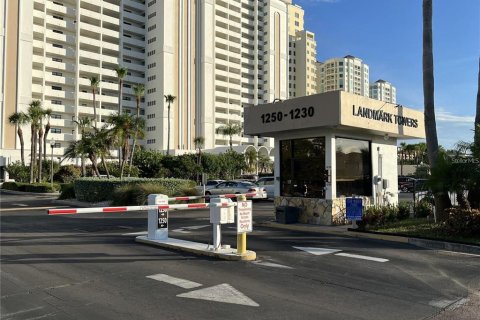 Снять в аренду кондоминиум в Клируотер, Флорида 3 комнаты, 49.7м2, № 424540 - фото 30