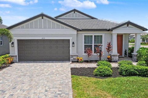 House in Parrish, Florida 4 bedrooms, 198.72 sq.m. № 2155783