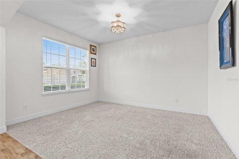 House in Winter Garden, Florida 7 bedrooms, 436.64 sq.m. № 2390914 - photo 6