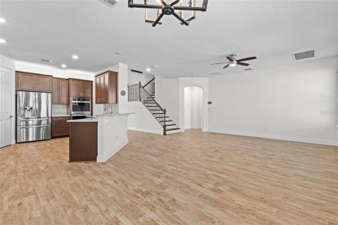 House in Winter Garden, Florida 7 bedrooms, 436.64 sq.m. № 2390914 - photo 12
