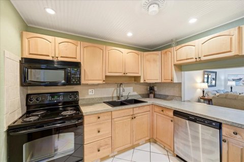 Купить кондоминиум в Брейдентон, Флорида 3 комнаты, 93.65м2, № 2221645 - фото 13
