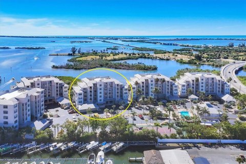 Condo in Placida, Florida, 3 bedrooms  № 2201764