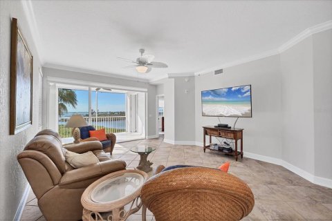 Condo in Placida, Florida, 3 bedrooms № 2201764 - photo 3