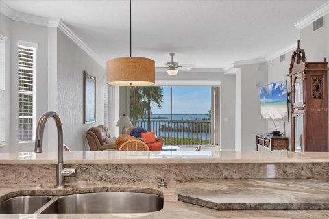 Condo in Placida, Florida, 3 bedrooms № 2201764 - photo 8