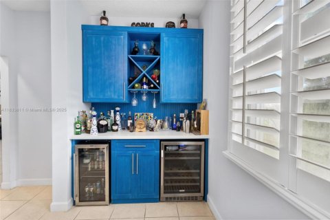 House in Miramar, Florida 5 bedrooms, 244.98 sq.m. № 1814777 - photo 23
