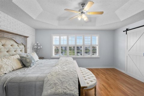 House in Miramar, Florida 5 bedrooms, 244.98 sq.m. № 1814777 - photo 29
