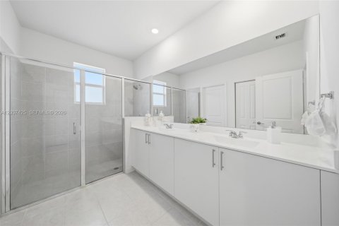 Купить виллу или дом в Майами, Флорида 4 спальни, 224.08м2, № 2154222 - фото 12