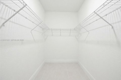 Купить виллу или дом в Майами, Флорида 4 спальни, 224.08м2, № 2154222 - фото 16