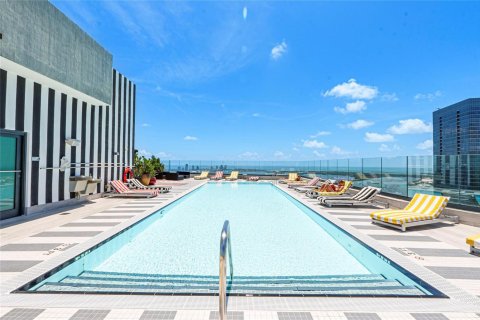 Copropriété à louer à Miami, Floride: 1 chambre, 81.75 m2 № 2276085 - photo 11