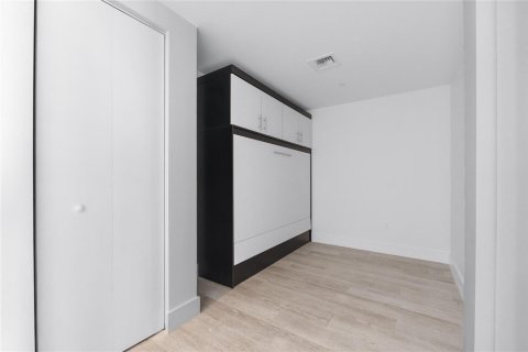 Copropriété à louer à Miami, Floride: 1 chambre, 81.75 m2 № 2276085 - photo 8