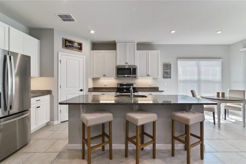 Casa en venta en Mount Dora, Florida, 4 dormitorios, 187.76 m2 № 1802266 - foto 18