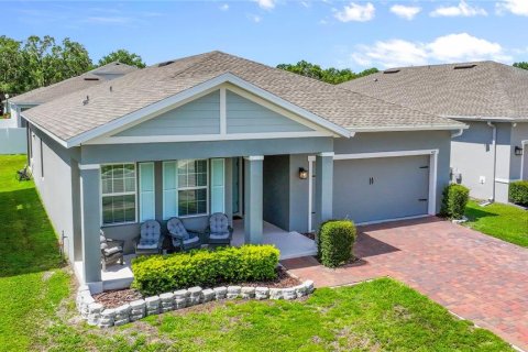 Casa en venta en Mount Dora, Florida, 4 dormitorios, 187.76 m2 № 1802266 - foto 1