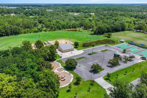 Casa en venta en Mount Dora, Florida, 4 dormitorios, 187.76 m2 № 1802266 - foto 11
