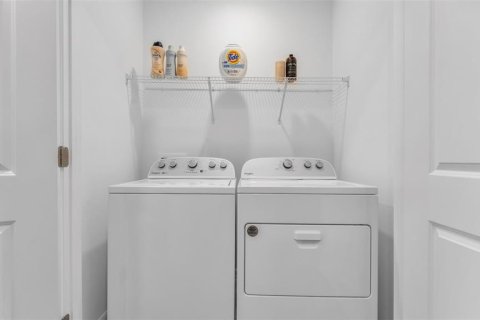 Adosado en venta en Plant City, Florida, 3 dormitorios, 156.17 m2 № 2201289 - foto 27