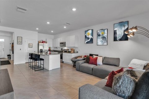 Adosado en venta en Plant City, Florida, 3 dormitorios, 156.17 m2 № 2201289 - foto 14