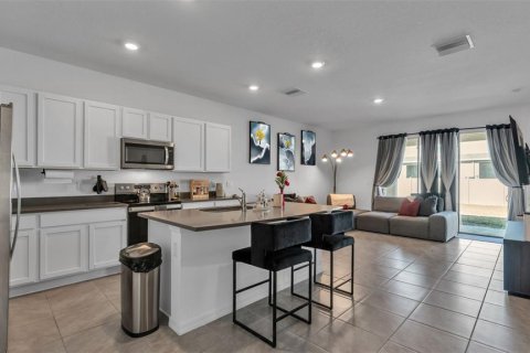 Adosado en venta en Plant City, Florida, 3 dormitorios, 156.17 m2 № 2201289 - foto 6