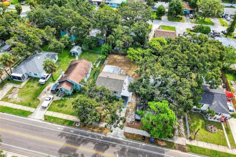 House in Saint Petersburg, Florida 3 bedrooms, 94.2 sq.m. № 1902695 - photo 20