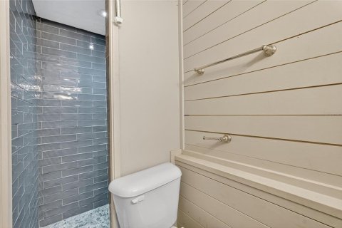 House in Saint Petersburg, Florida 3 bedrooms, 94.2 sq.m. № 1902695 - photo 12