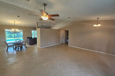Villa ou maison à vendre à Port St. Lucie, Floride: 3 chambres, 171.87 m2 № 2363696 - photo 4