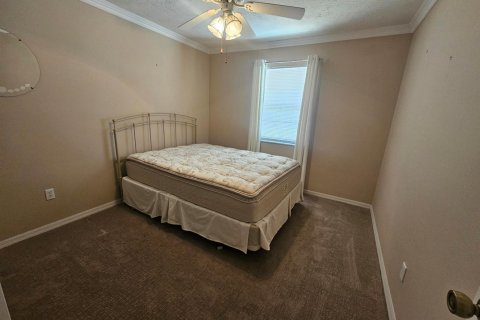 Villa ou maison à vendre à Port St. Lucie, Floride: 3 chambres, 171.87 m2 № 2363696 - photo 10