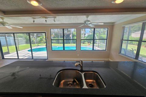 Villa ou maison à vendre à Port St. Lucie, Floride: 3 chambres, 171.87 m2 № 2363696 - photo 7