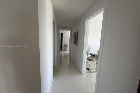 Copropriété à louer à Aventura, Floride: 2 chambres, 124.86 m2 № 2060518 - photo 24