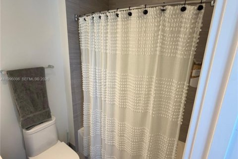 Copropriété à louer à Aventura, Floride: 2 chambres, 124.86 m2 № 2060518 - photo 30