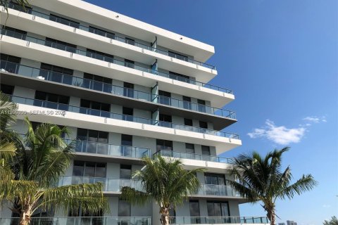 Copropriété à louer à Aventura, Floride: 2 chambres, 124.86 m2 № 2060518 - photo 3